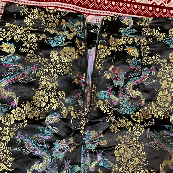 size XS Lightweight Jacquard Dragon Mini Skirt - Picture 5 of 10